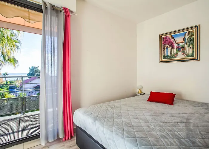 Apartment Le Garden By Interhome Villeneuve-Loubet